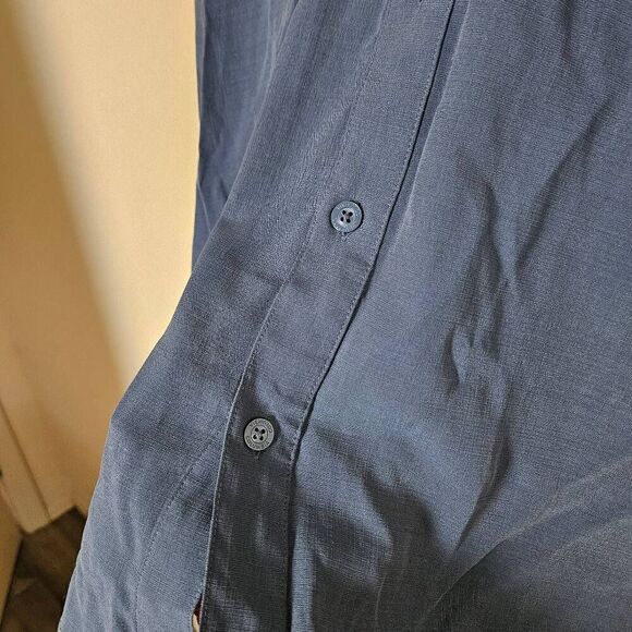 Columbia Short Sleeved Button Down Shirt - Picture 3 of 8